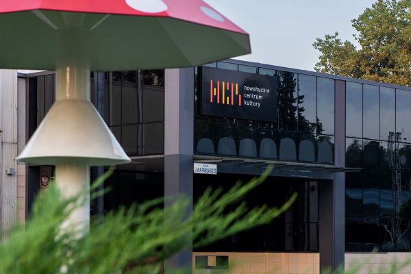 Budynek Nowohuckiego Centrum Kultury